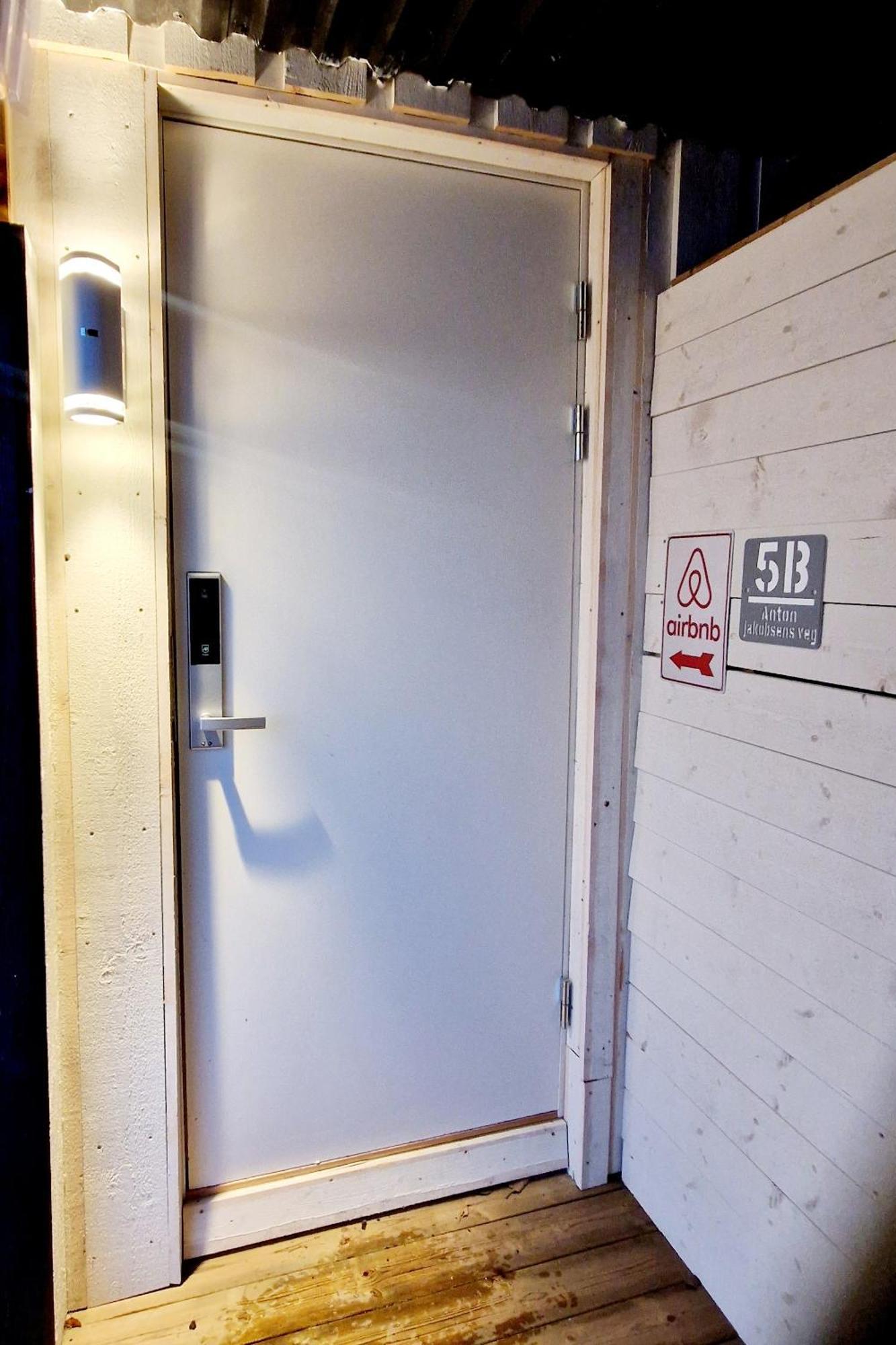Apartment In Tromso, Located Between The Arctic Cathedral And The Cable Car *