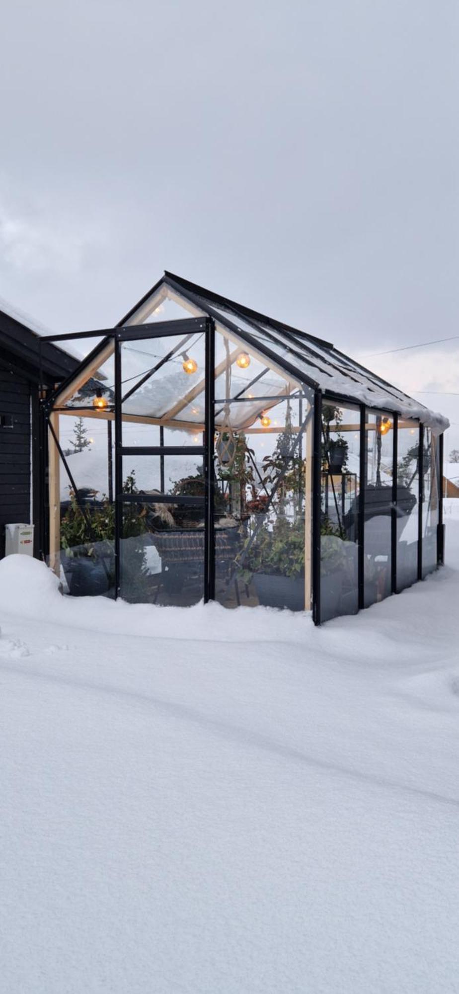 Apartment In Tromso, Located Between The Arctic Cathedral And The Cable Car Tromso